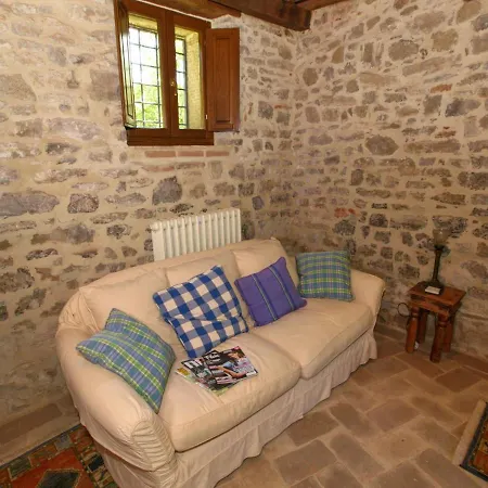 In Umbria With Pool